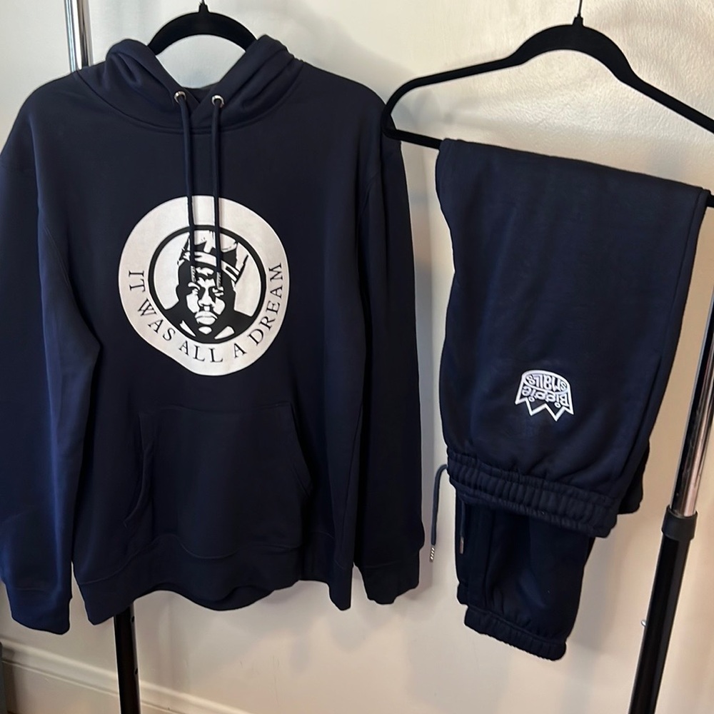 NWT - CUSTOM BIGGIE Hoodie and Jogger Sweatsuit
